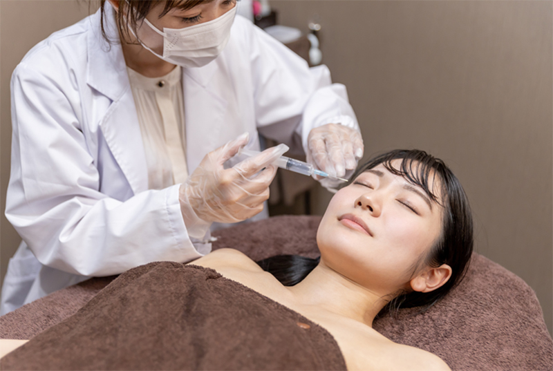 肌育で見逃せないのが注入治療（写真／PIXTA）