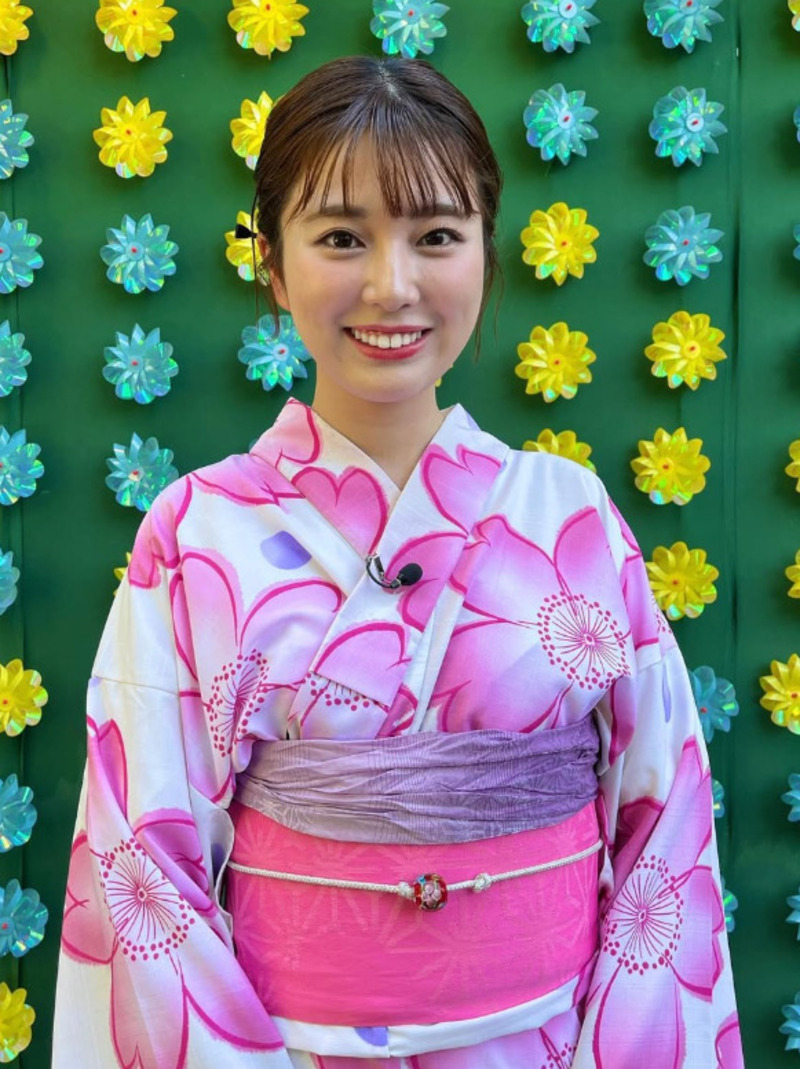 浴衣姿の黒田アナ（インスタグラムより）