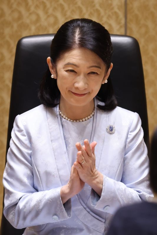 紀子さまも雅子さまも似合っている。（2026年2月、写真／JMPA）