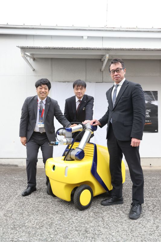 写真左から、藤谷旬生氏（スズキ、次世代モビリティサービス本部本部長）、鳥居昭彦氏（JR東海、リニア開発本部担当部長）、髙橋三郎氏（PAD、戦略企画室室長）