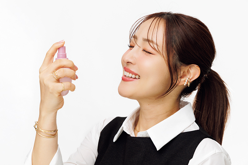 メイクの上から使えるミストが便利