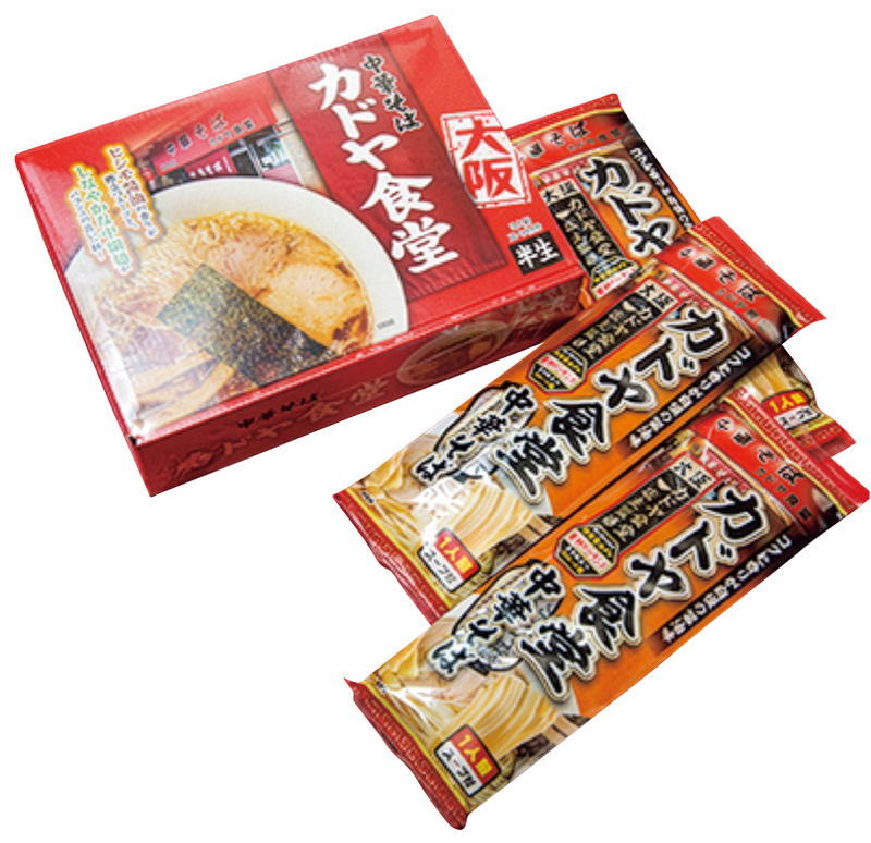 カドヤ食堂の味を自宅で味わえるよう『半生めん』（3人前・1200円）と『乾麺棒ラーメン』（1束220円）をお土産として販売。