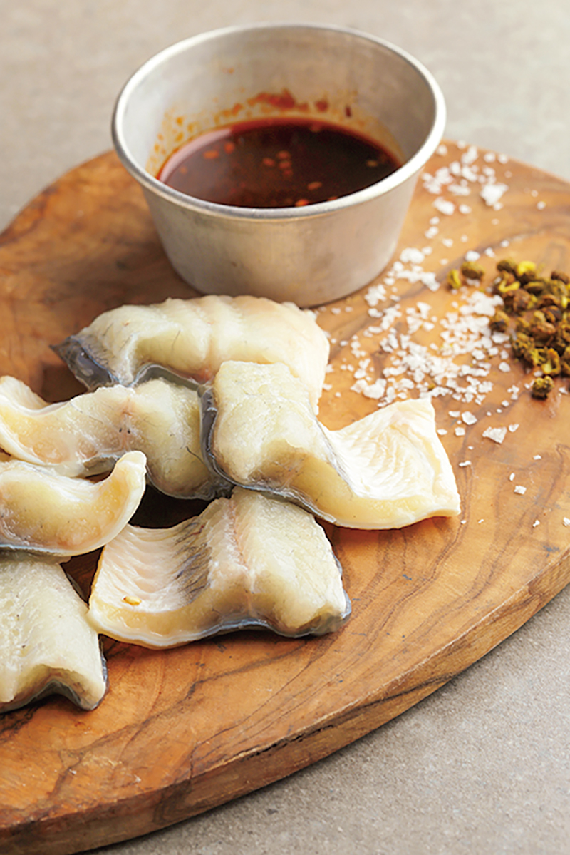 国産の『和歌山産うなぎ』（1980円）（撮影／菅井淳子）