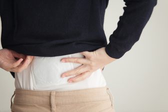 《風呂よりスゴい温活》カイロの貼る場所を工夫するだけで“やせやすい体に”、不調の悩み解消も　…