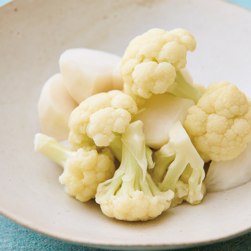 「カリフラワーとかぶの蒸しもの」
