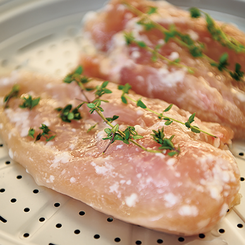 ふたをして、中火で2分、弱火で12分