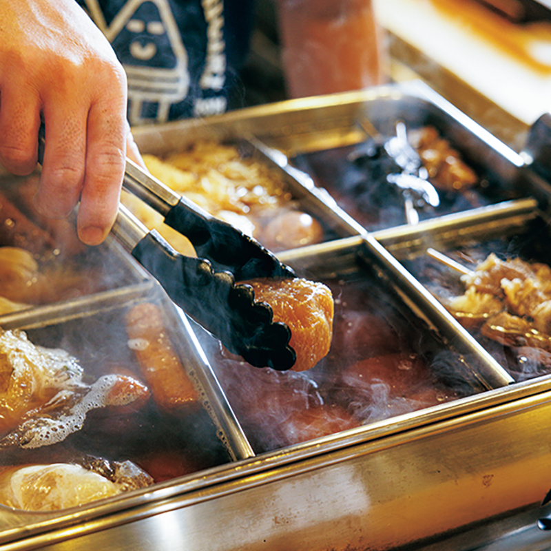 おでんとお茶ハイで一杯も！