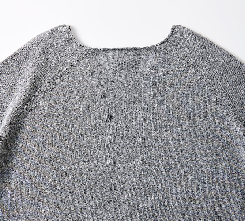 トップスに10個の永久磁石を配置