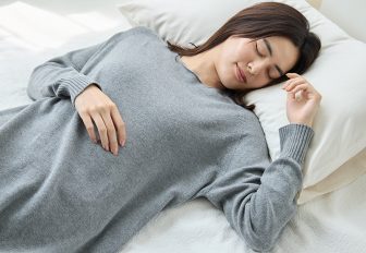 《着て寝るだけ》人気リカバリーウエアを徹底分析！疲労回復のメカニズムから機能まで話題の「安…