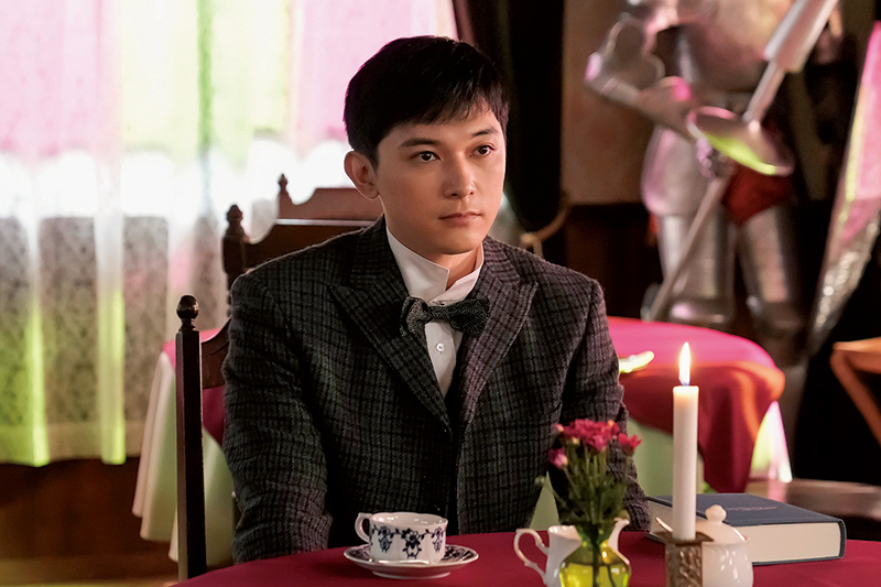 英語教師・錦織友一（吉沢亮）（写真／NHK提供）