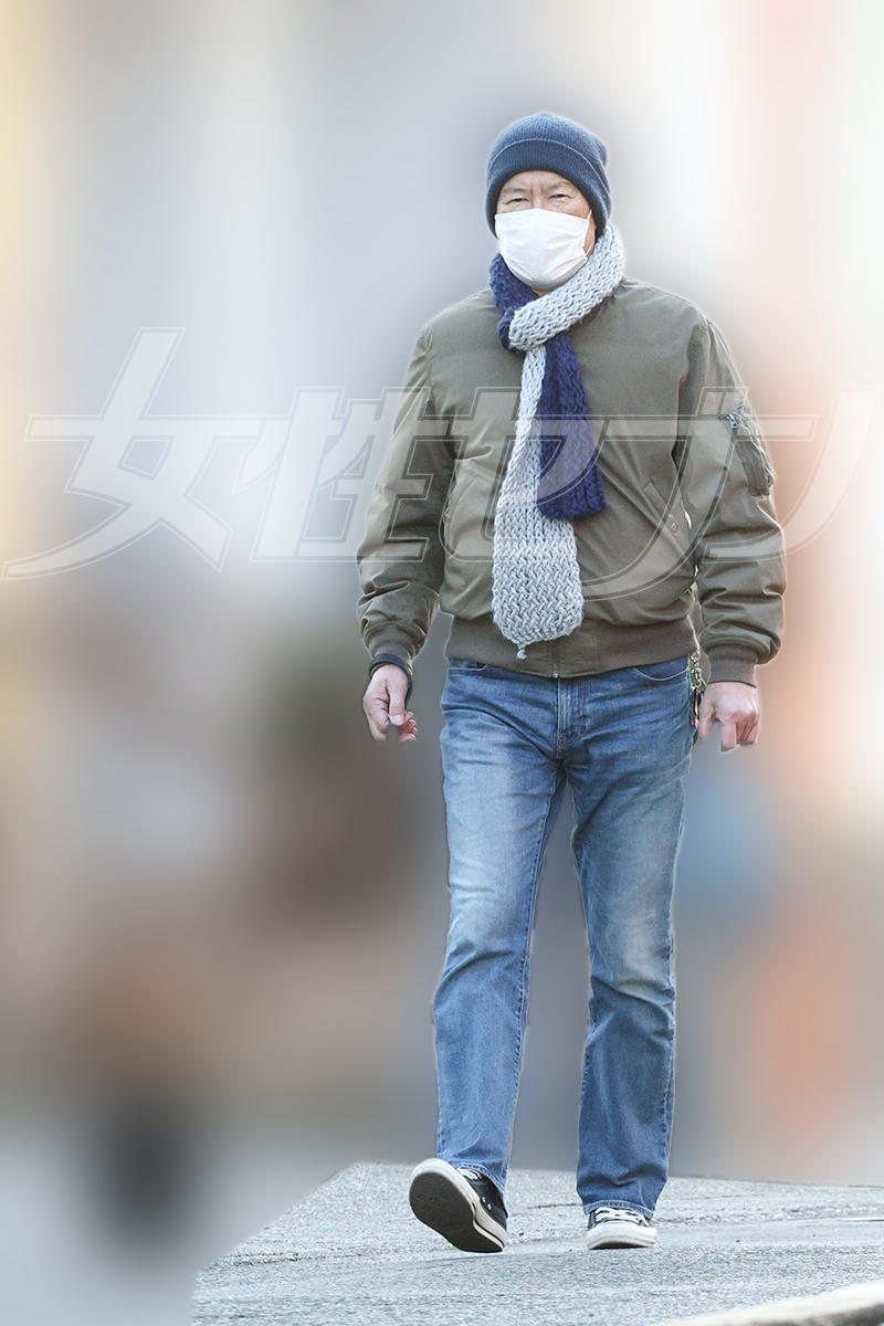 昨年から髪を剃り上げている豊川（2026年2月）