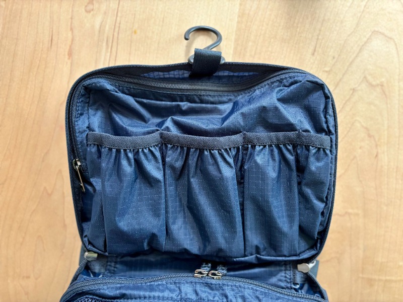 内側にはフック付き