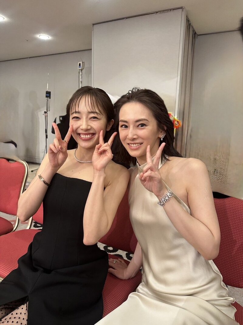 映画『ナイトフラワー』共演した森田望智と北川景子（北川のXより）