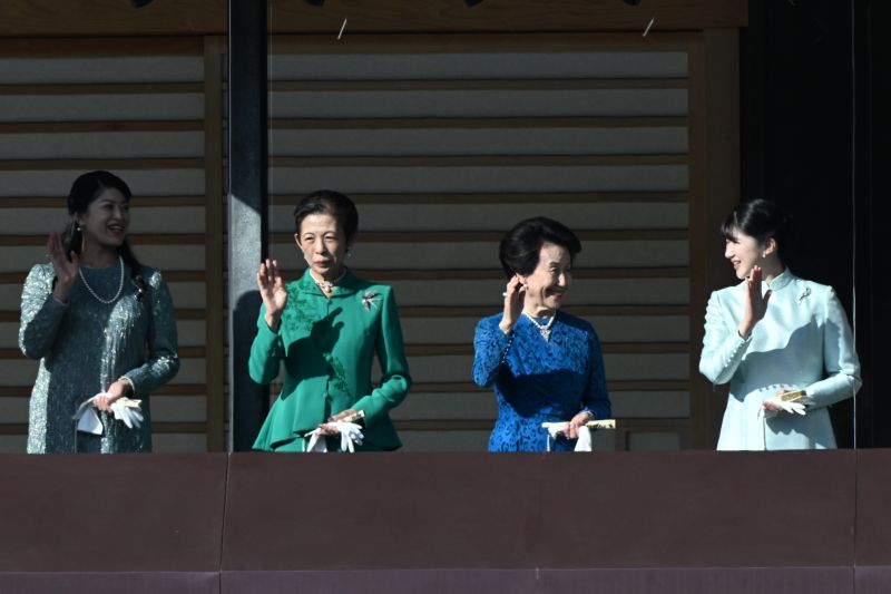常陸宮妃華子さまと談笑される愛子さま。（2026年1月、写真／横田紋子）