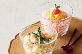 《簡単なのに映える仕上がり》層を見せるアイディアがポイント！華やか「飾り寿司」レシピ5つ
