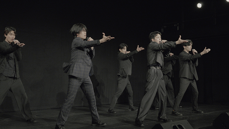 「1週間でどれだけ“自分のもの”にできたかが審査のポイント。デビューまで時間が短いため、即戦力になれるかも決め手に」