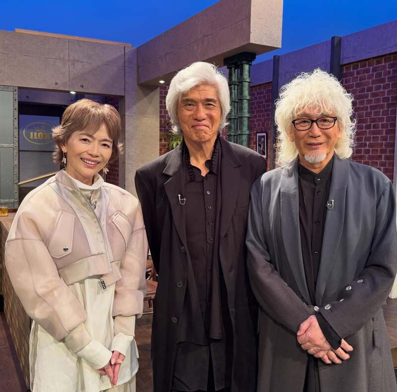 『玉置浩二ショー』のトークゲストに出演した佐藤浩市と青田典子（青田典子のインスタグラムより）