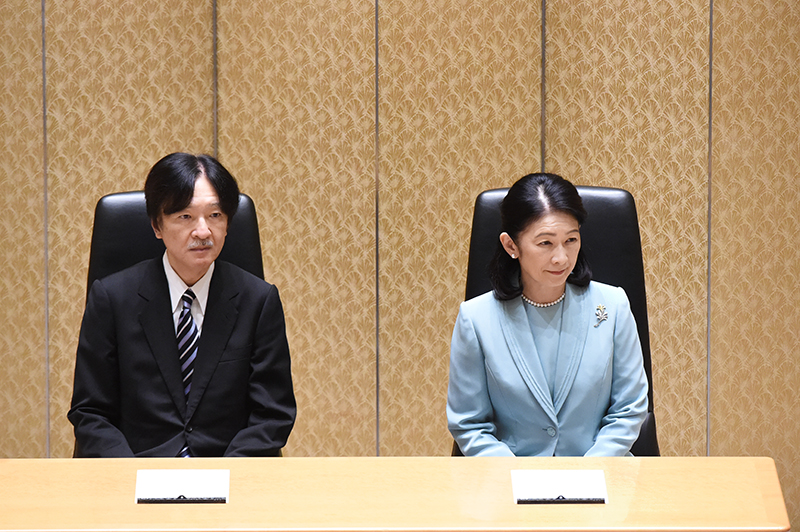 若手研究者の表彰式に出席された秋篠宮ご夫妻（2026年3月、東京・台東区。撮影／JMPA） 