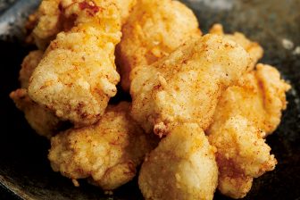 《岩手から上陸！行列ができる人気店》「からあげ家 奥州いわい」が教える牛乳と塩だけで味付けす…