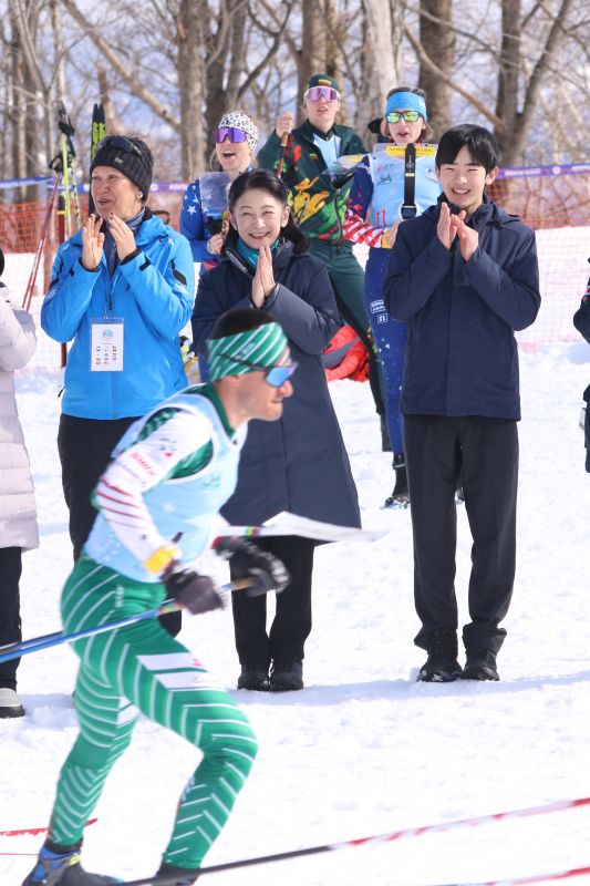 盛大な拍手を送られた。（2026年3月、写真／JMPA）