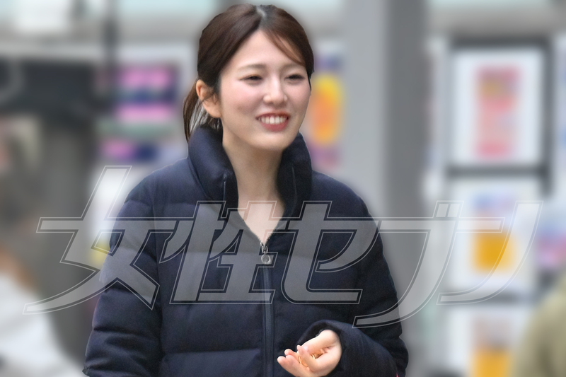 撮影現場に表れた黒田アナ