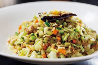 《名店のまかないレシピ》テレビでもおなじみ菰田欣也シェフがコツを伝授「野菜の炒めもの」「鶏…