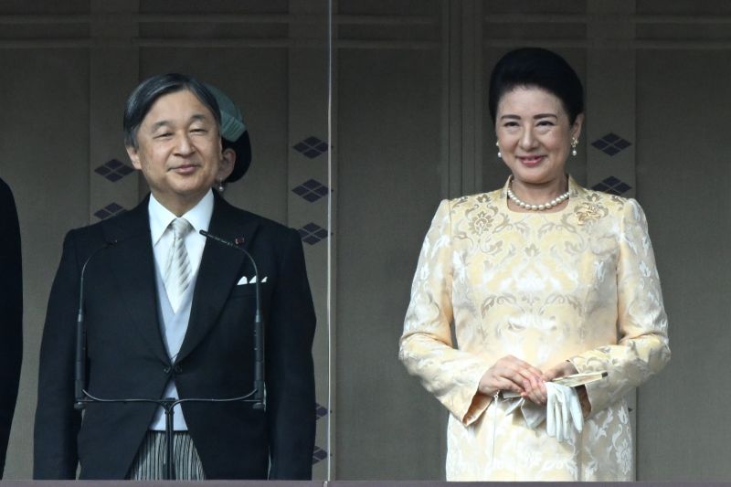模様で豪華さを演出された雅子さま。（2026年2月、写真／横田紋子）