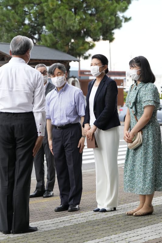 このときはまだ人前ではマスクを着用されていた。（2023年8月、写真／JMPA）