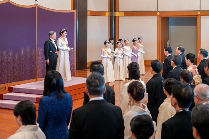 新年祝賀の儀にて。みなアップヘアにティアラ姿だ。（2026年1月、写真／宮内庁提供）