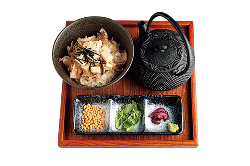 絶品チーズにハマる女子続出「お茶漬け屋のクリームチーズ茶漬け山葵醤油仕立て」（830円）