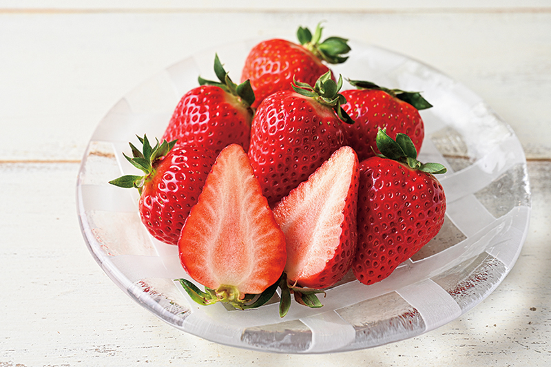 「豊洲市場ドットコム」さくらももいちご（撮影／田中宏幸）