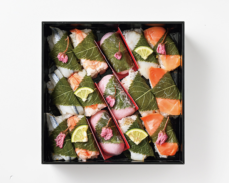 「ゐざさ」桜寿司 詰合せ（一段）（撮影／田中宏幸）