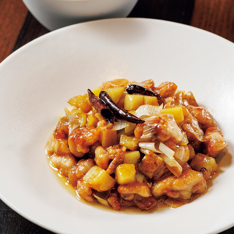 「鶏もも肉とじゃがいものピリ辛炒め」