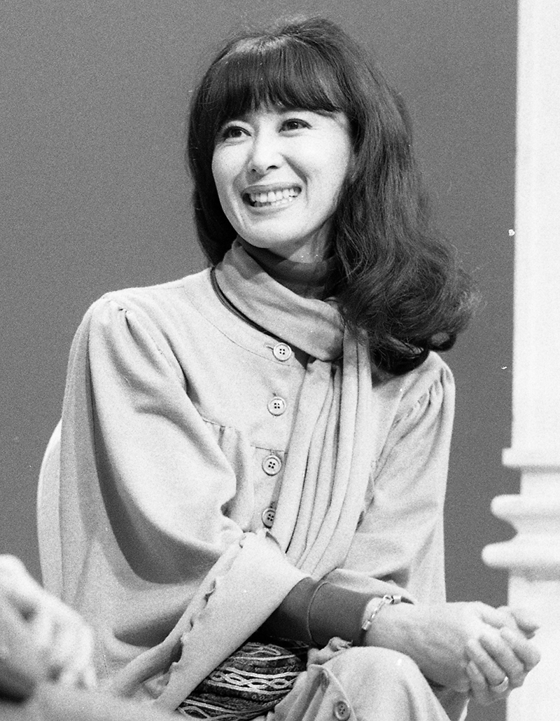 鶴田とのロマンスが明らかになっている岸恵子