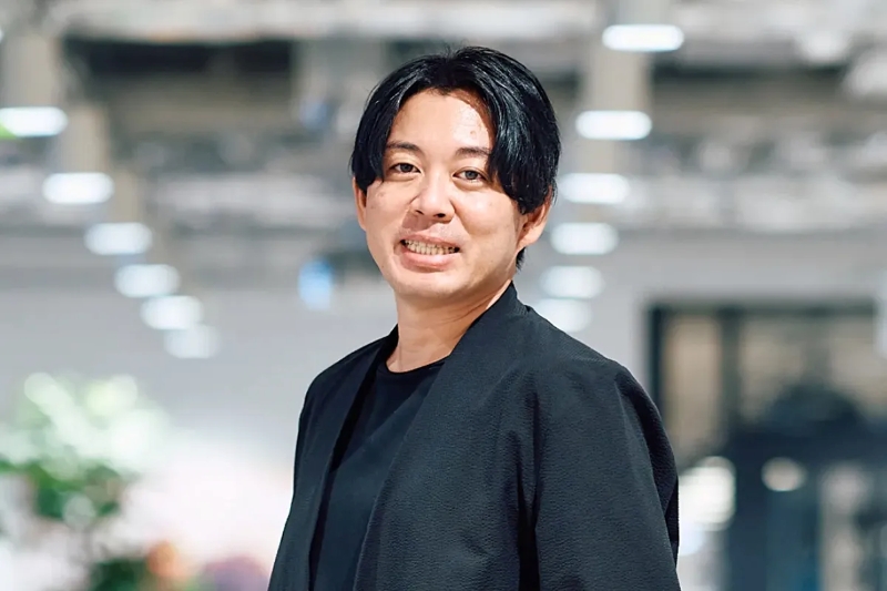 再婚相手と報じられた麻野氏（ホームページより）