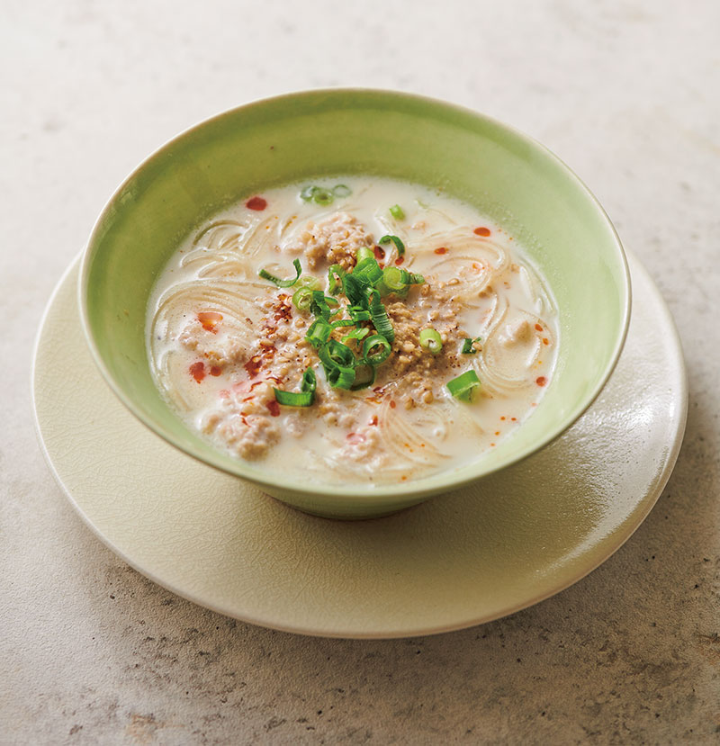 みそが隠し味！「はるさめ豆乳スープ」