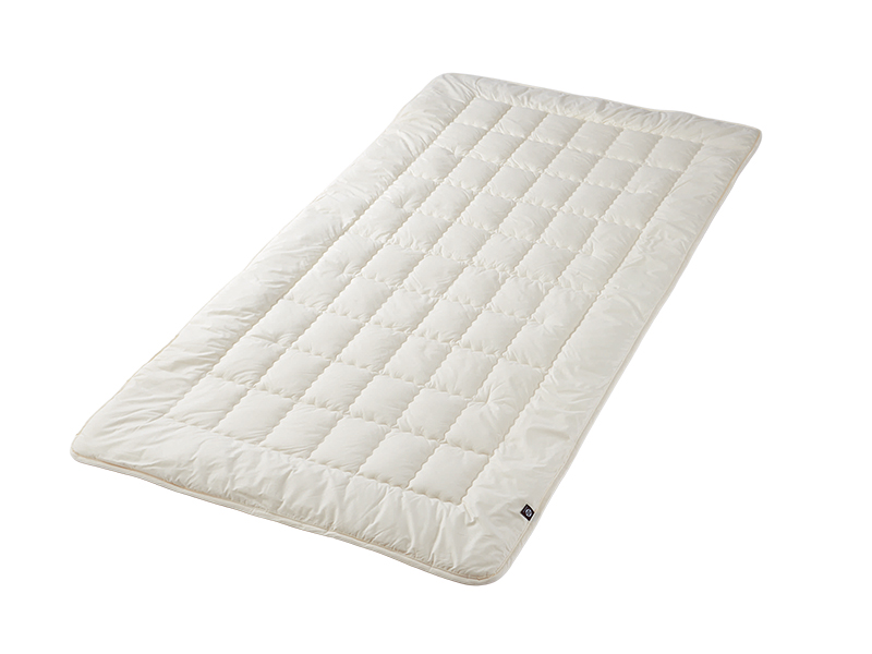 「洗えるベッドパッド コットン」（シングル7700円～/丸三綿業）