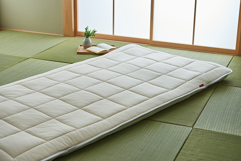 「すばらしきしんぐ™ 体圧分散オールシーズン敷きパッド」（2万9900円/ディーブレス）