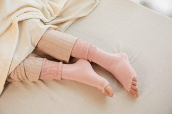 《体の外と中から整える》温度や香り、光の調節で心を静める＆快適な眠りへ導く！睡眠の専門家が…