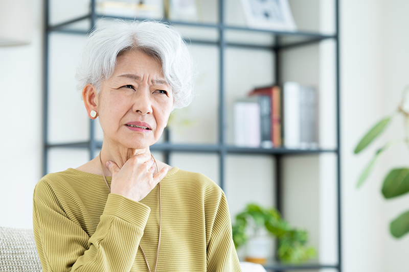ちょっとした習慣で老け声は改善できる（写真／GettyImages）