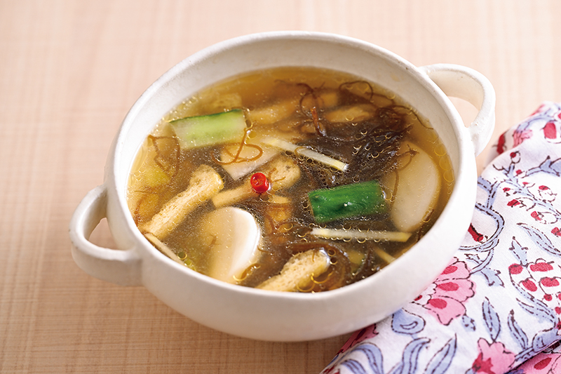 もずくと水キムチの酸辣湯