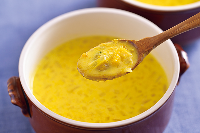 塩麹漬け玉ねぎとかぼちゃのカレー風味ポタージュ