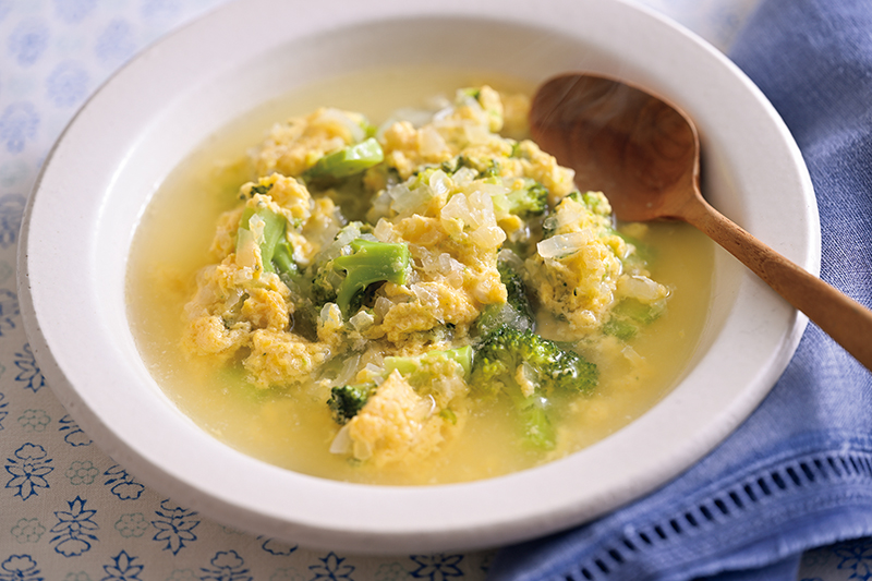 ブロッコリーのチーズかきたまスープ