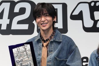 《映画公開に合わせて一時帰国へ》目黒蓮、主演映画『SAKAMOTO DAYS』でキレキレアクション　時代…