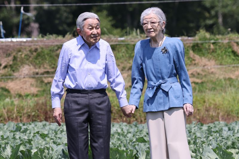 この日は太めのリボンで。（2025年8月、写真／JMPA）