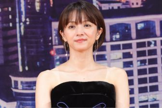 《独占2ショット》満島ひかり、8才年下モデルと再婚＆妊娠を発表　ふたりの左手薬指にはおそろい…