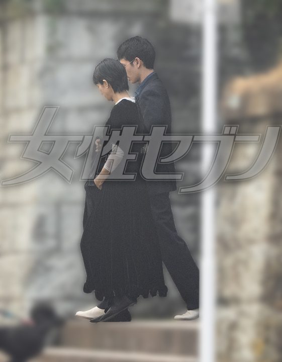 会食を終えた満島と浅野（2026年3月）