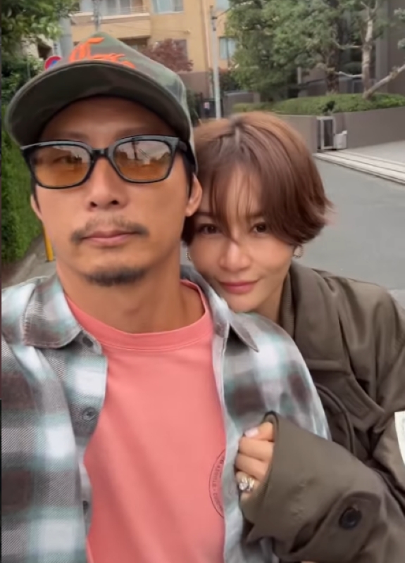 かつてはラブラブだった（宮崎のInstagramより）