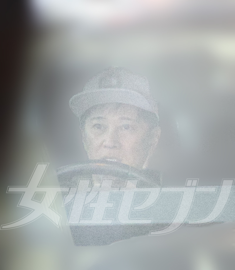 今年2月、買い物を終えたMさんを迎えに来た中居（2026年2月）