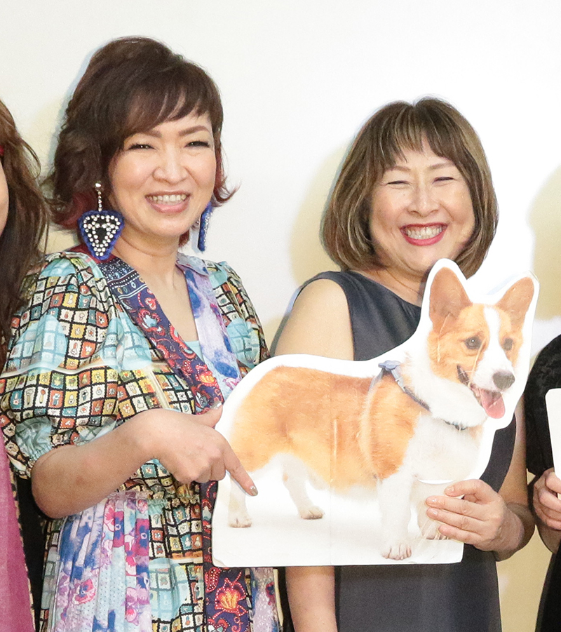 矢野顕子（右）とは食事に行くなどプライベートでもつきあいがある